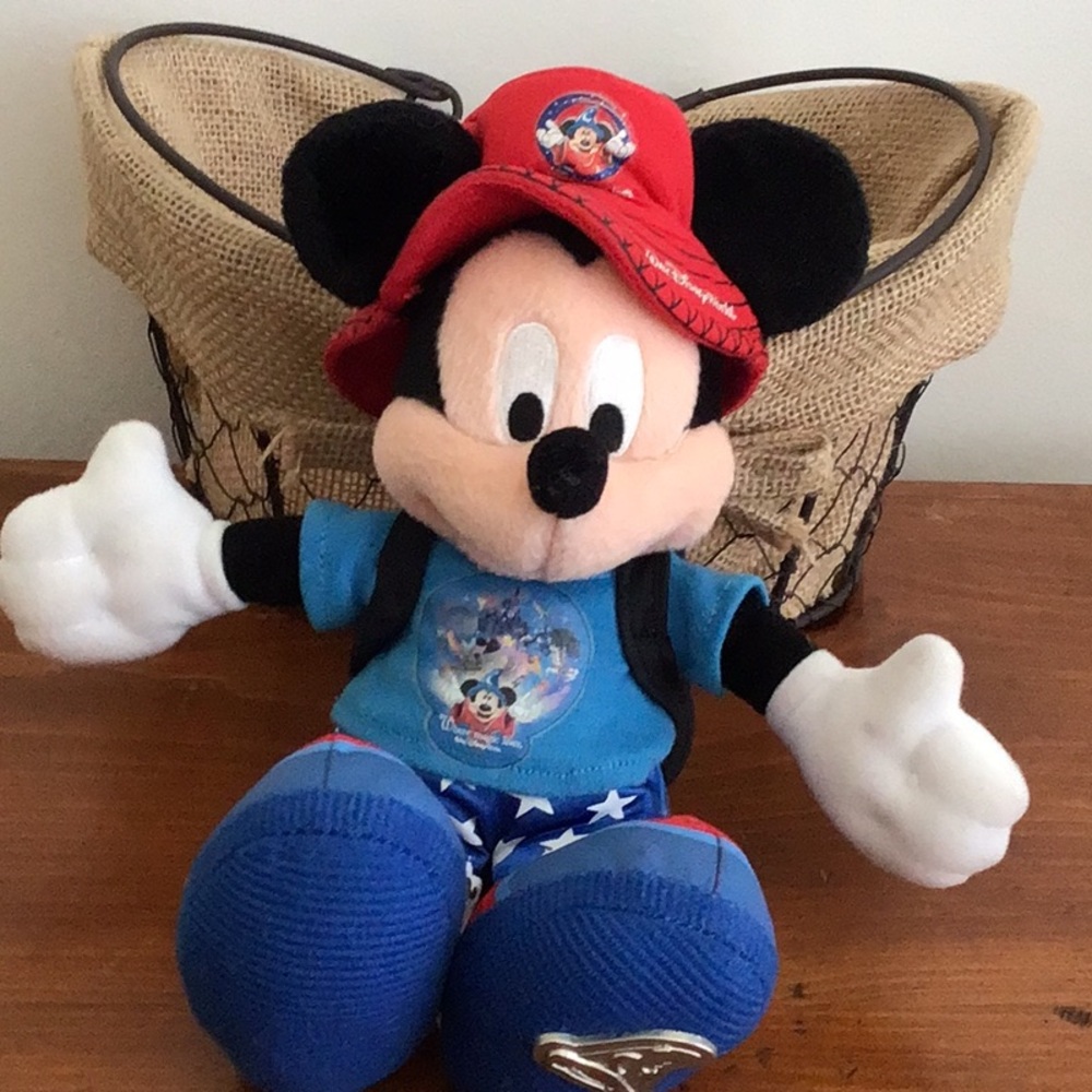 Collectors Mickey Mouse with Backpack Beanie 2003 Marked